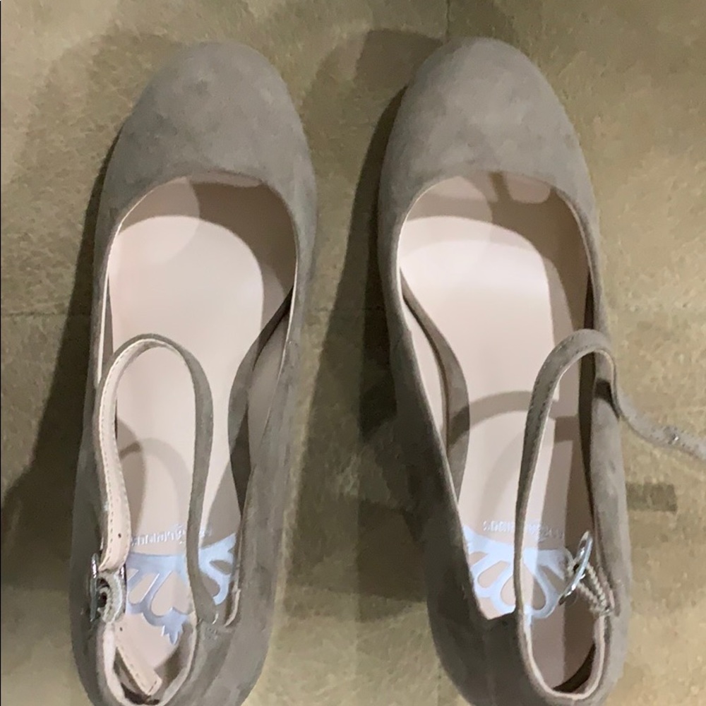 Fergalicious by Fergie 3 1/2 heels